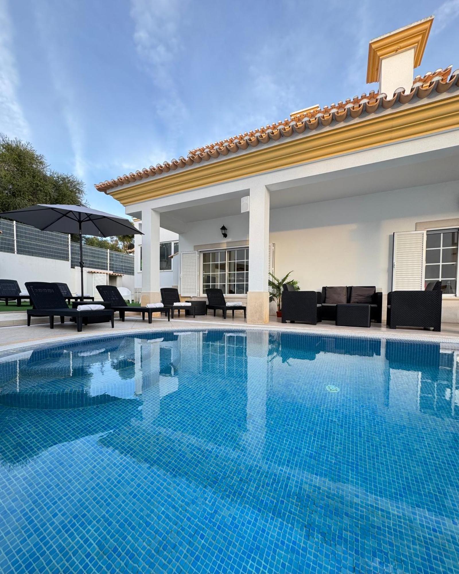 Villa Bonita Guesthouse Albufeira Old Town Eksteriør billede